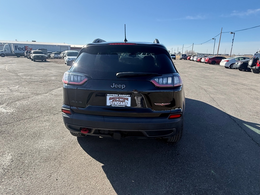 Photo 6 of this JEEP TRAILHAWK CHEROKEE