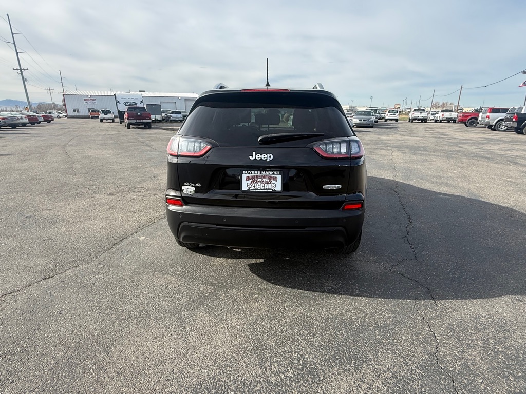 Photo 6 of this JEEP LATITUDE CHEROKEE