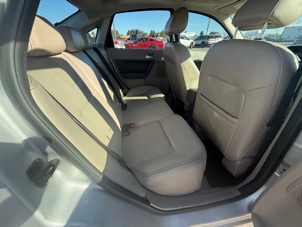 Photo 10 of this FORD FOCUS SES
