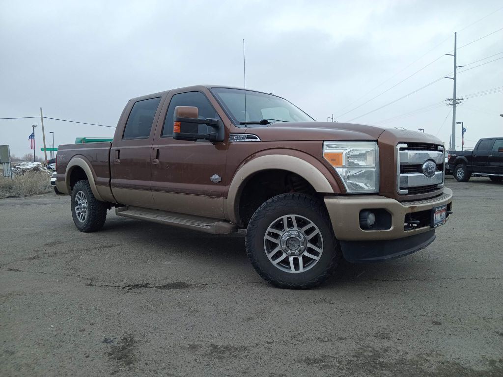 Photo 4 of this FORD CREW F350 KING RANC