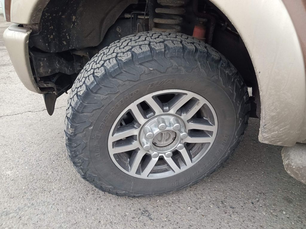 Photo 12 of this FORD CREW F350 KING RANC