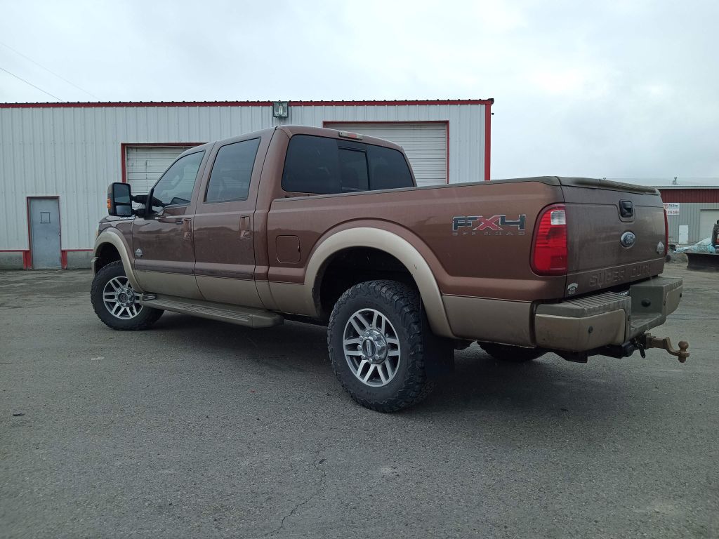 Photo 2 of this FORD CREW F350 KING RANC