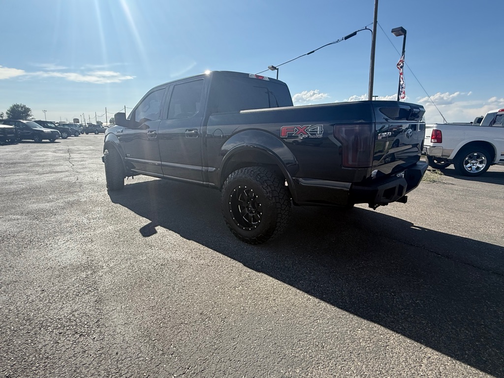 Photo 4 of this FORD CREW F150 XLT