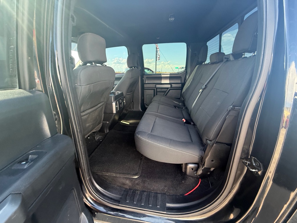 Photo 9 of this FORD CREW F150 XLT