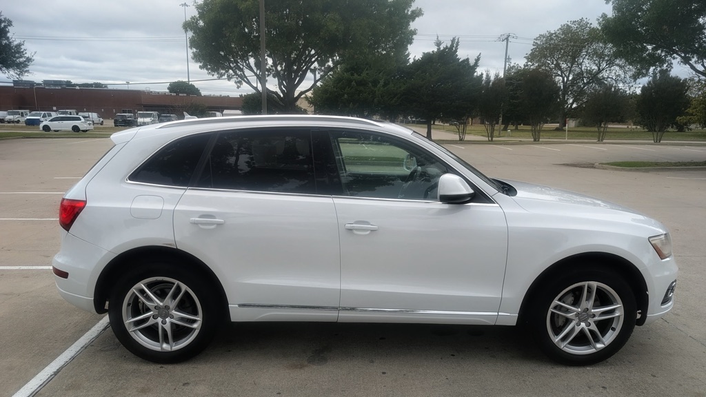 Photo 3 of this AUDI Q5