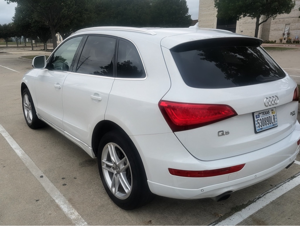 Photo 8 of this AUDI Q5