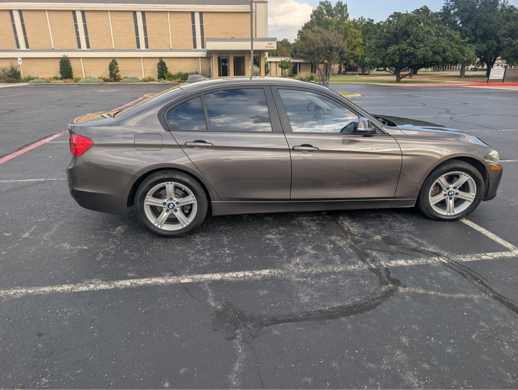 Photo 4 of this BMW 328