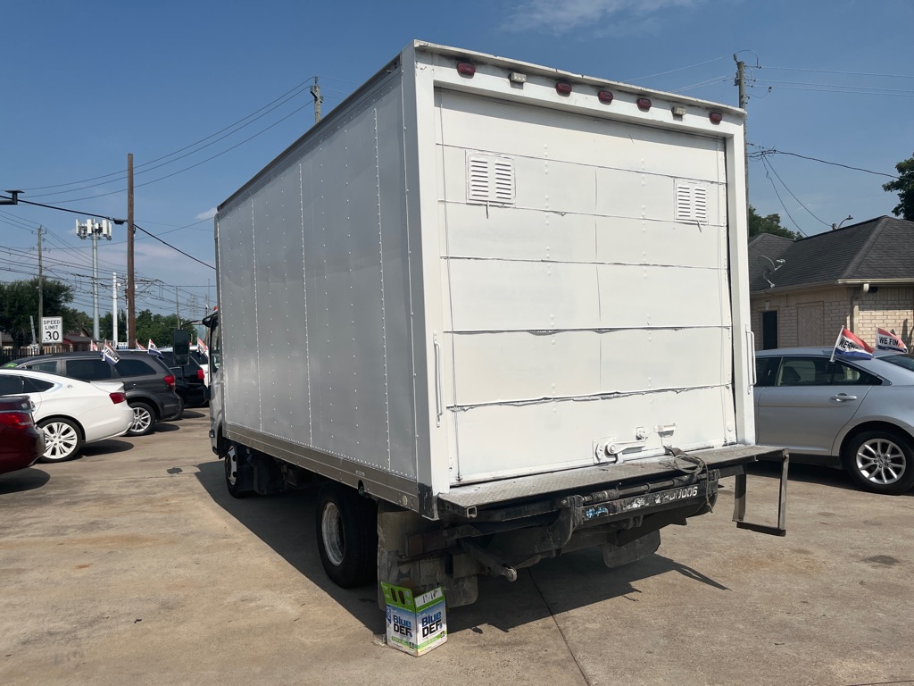 Photo 18 of this ISUZU NPR
