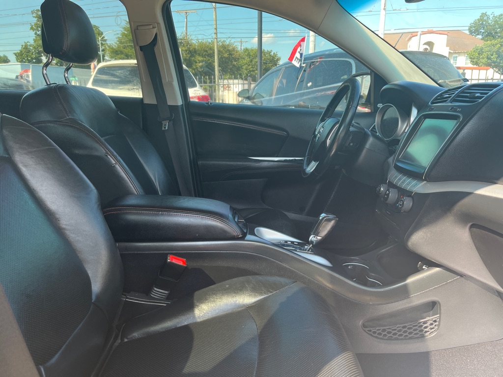 Photo 21 of this DODGE JOURNEY