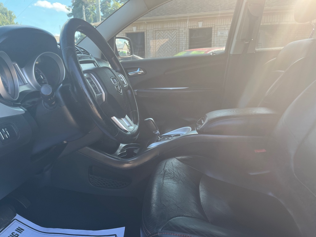 Photo 8 of this DODGE JOURNEY