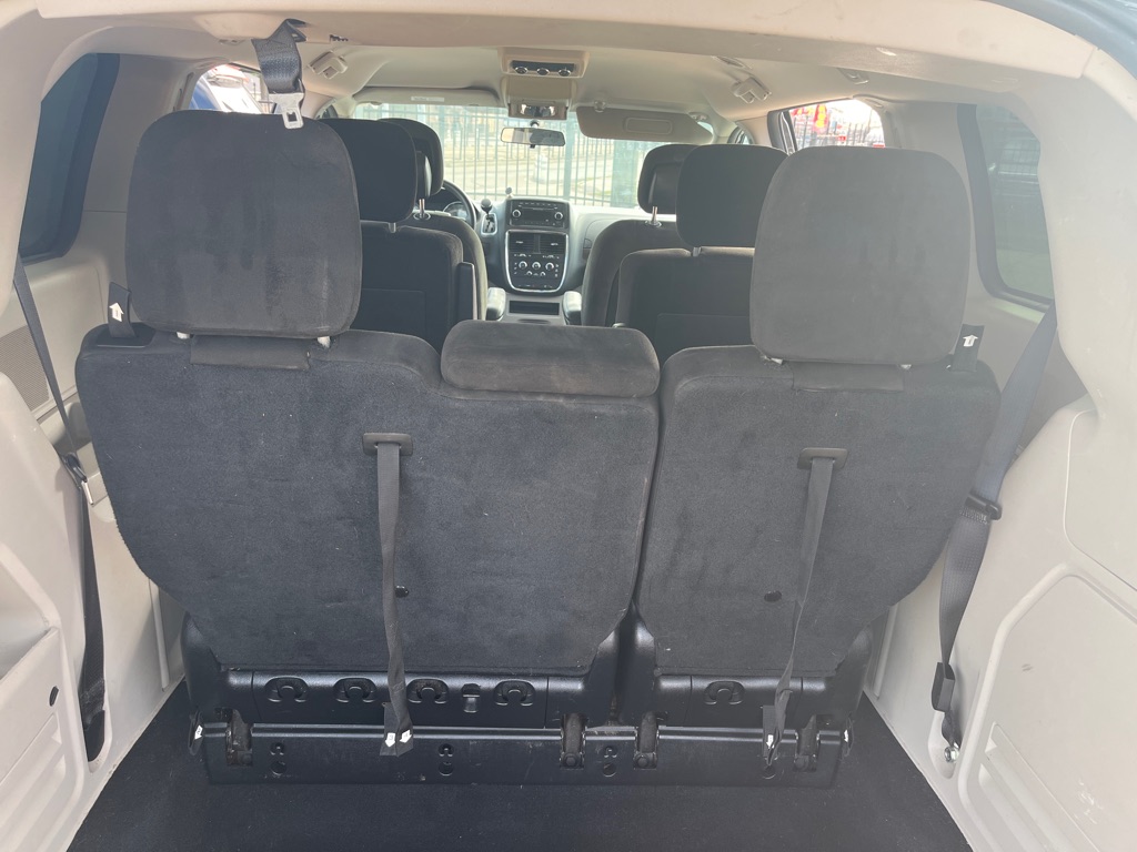 Photo 19 of this DODGE GRAND CARAVAN