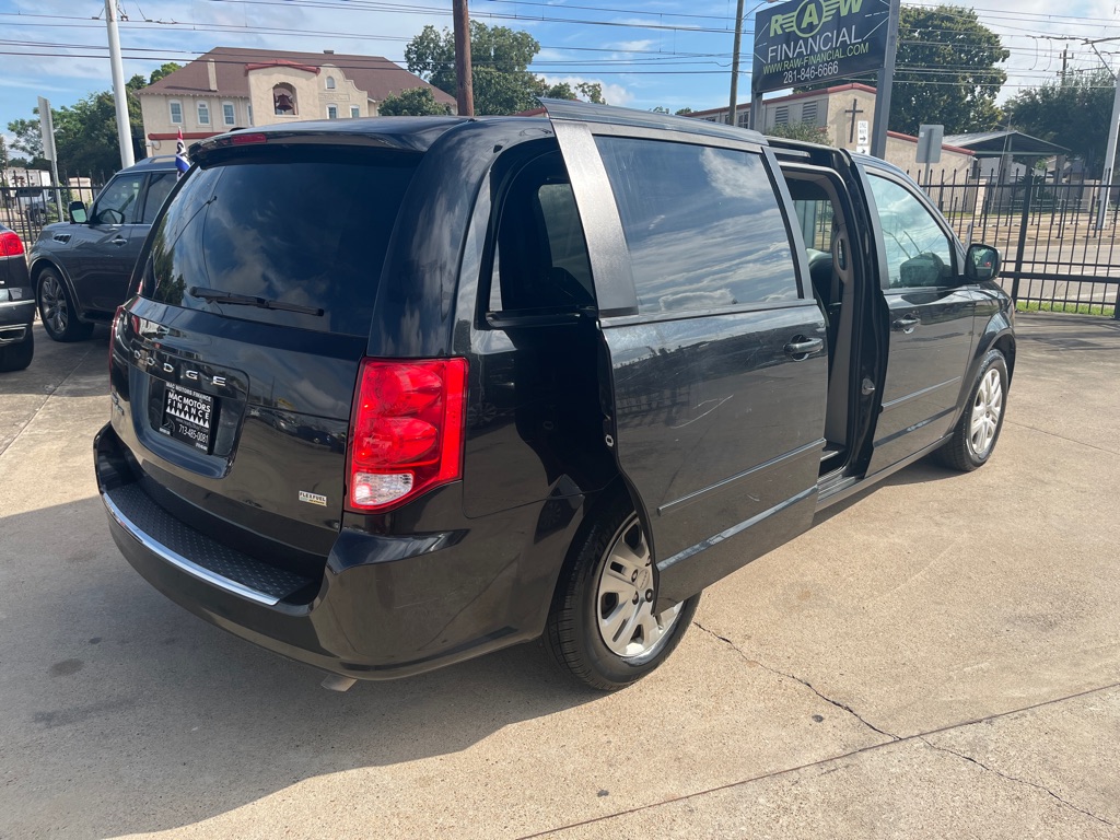 Photo 26 of this DODGE GRAND CARAVAN