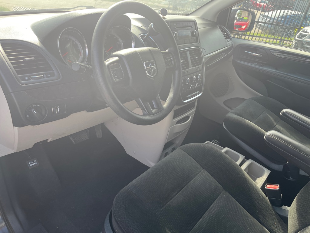 Photo 11 of this DODGE GRAND CARAVAN