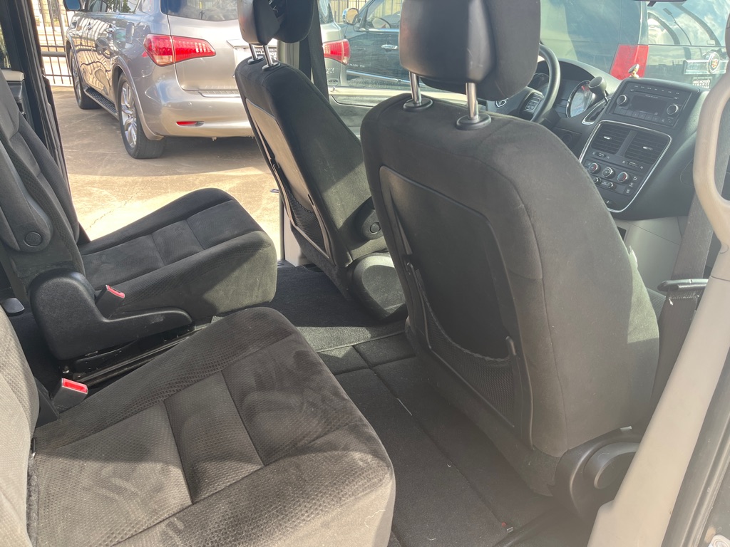 Photo 16 of this DODGE GRAND CARAVAN