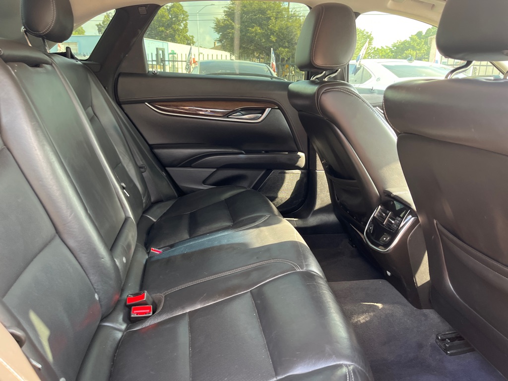 Photo 11 of this CADILLAC XTS