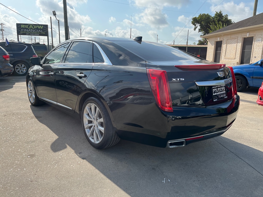 Photo 3 of this CADILLAC XTS
