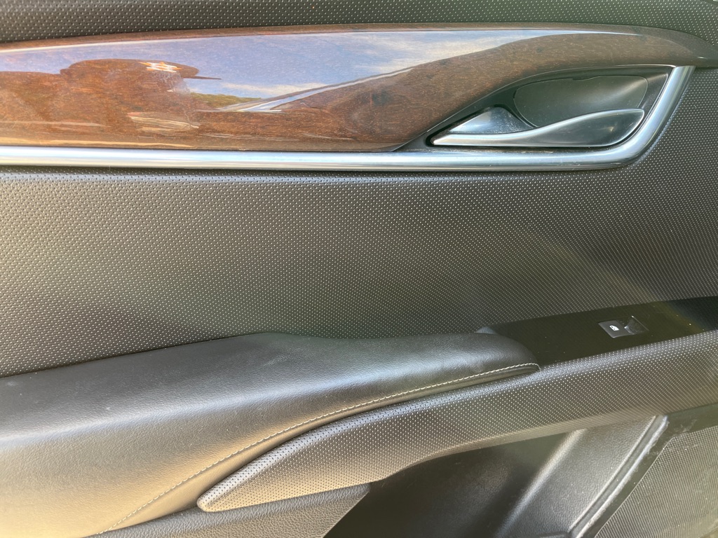 Photo 8 of this CADILLAC XTS