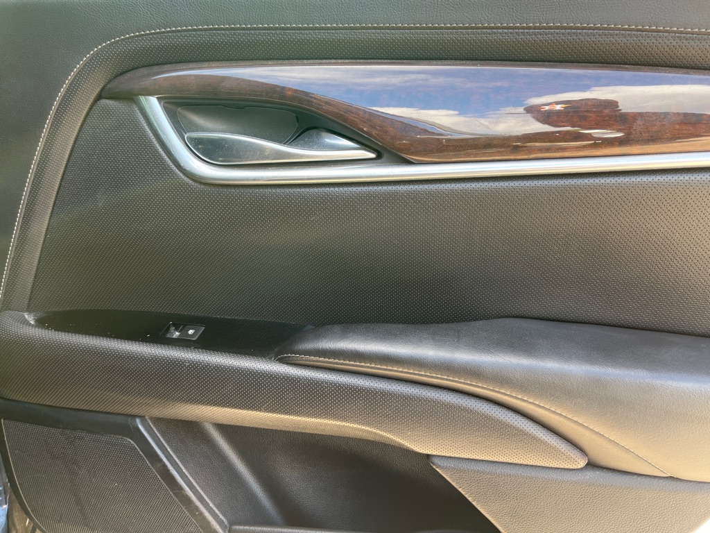 Photo 10 of this CADILLAC XTS