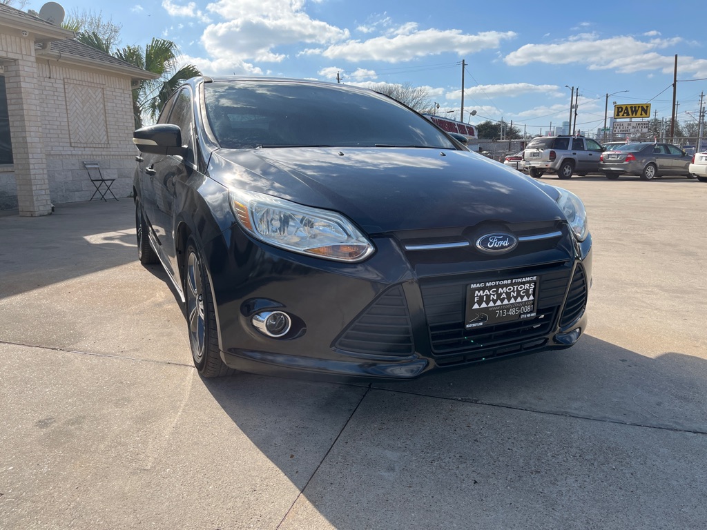 Photo 21 of this FORD FOCUS