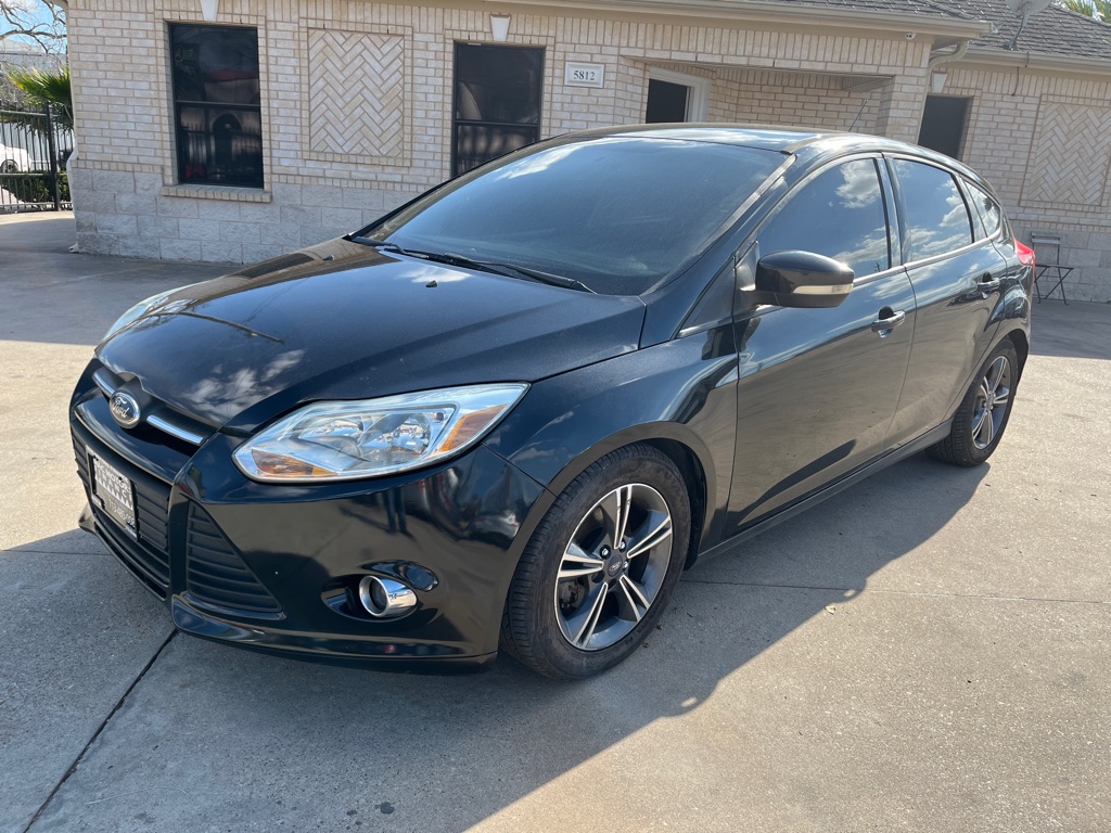 Photo 3 of this FORD FOCUS