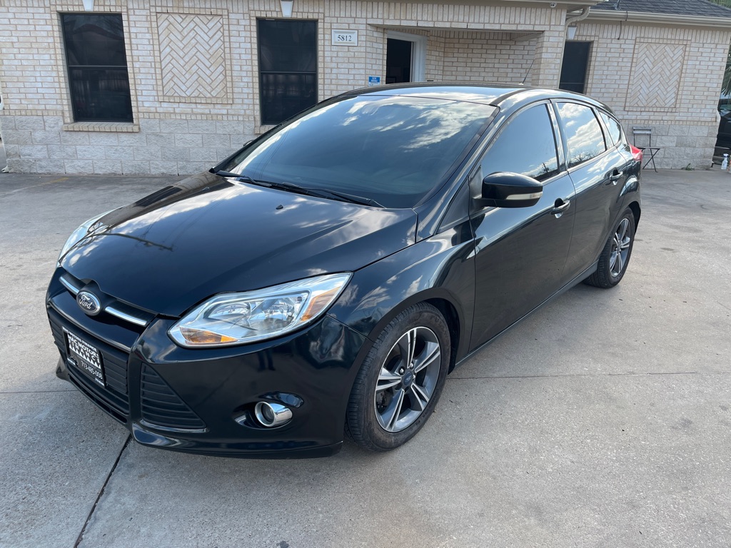 Photo 30 of this FORD FOCUS