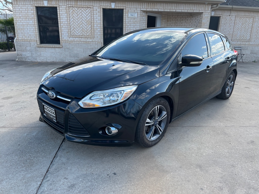 Photo 34 of this FORD FOCUS