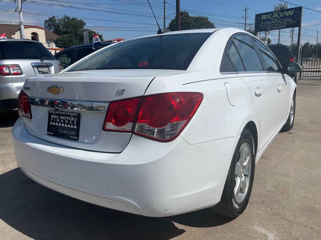 Photo 4 of this CHEVROLET CRUZE LIMITED