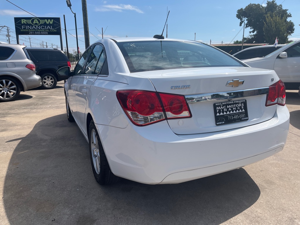 Photo 23 of this CHEVROLET CRUZE LIMITED