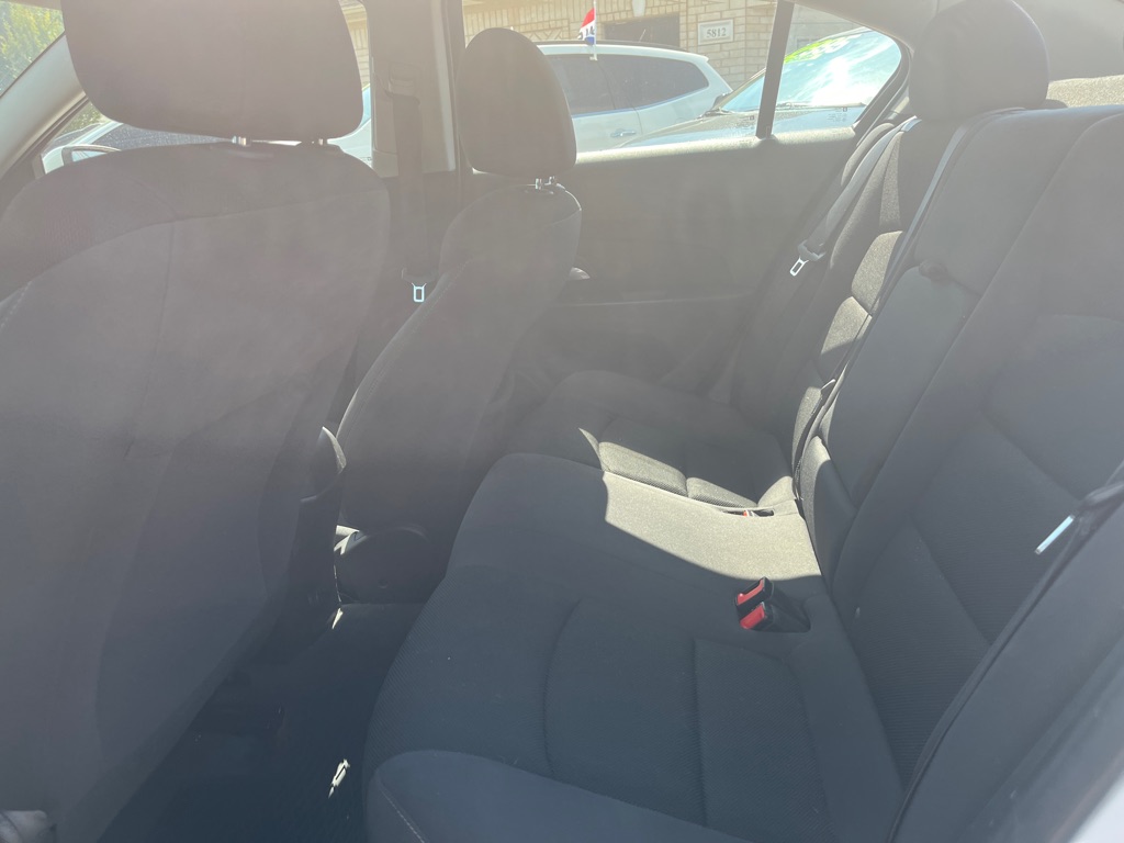 Photo 10 of this CHEVROLET CRUZE LIMITED