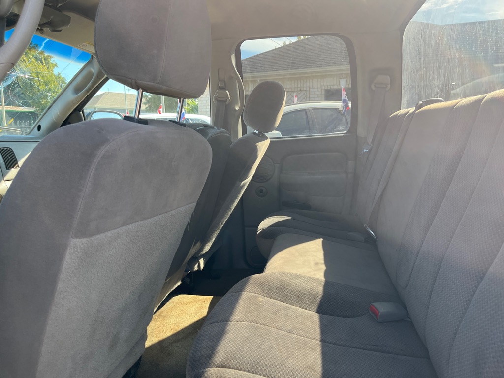 Photo 14 of this DODGE RAM 1500