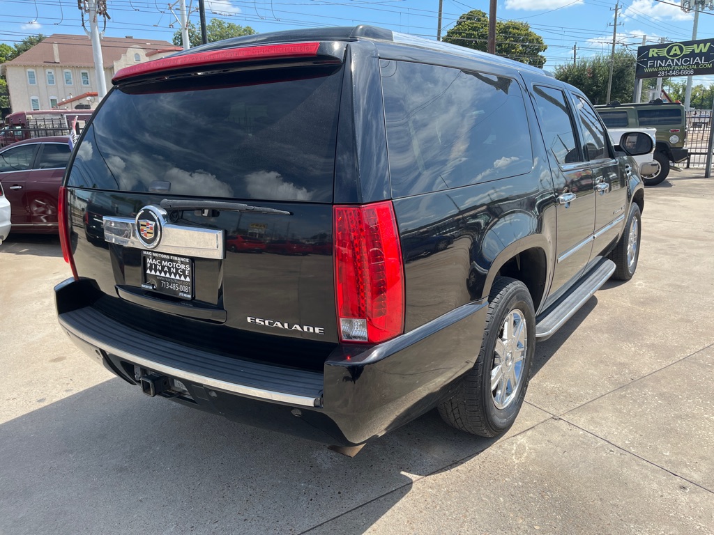 Photo 38 of this CADILLAC ESCALADE