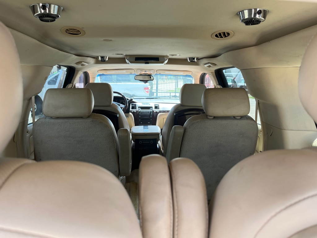 Photo 20 of this CADILLAC ESCALADE