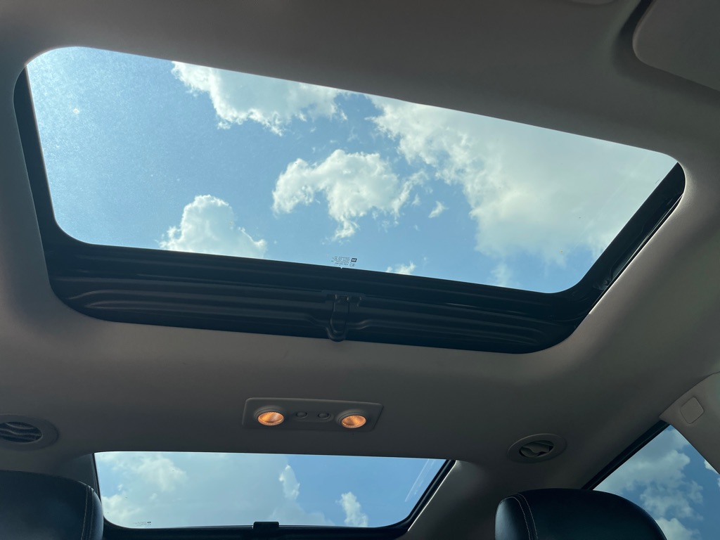 Photo 22 of this BUICK ENCLAVE