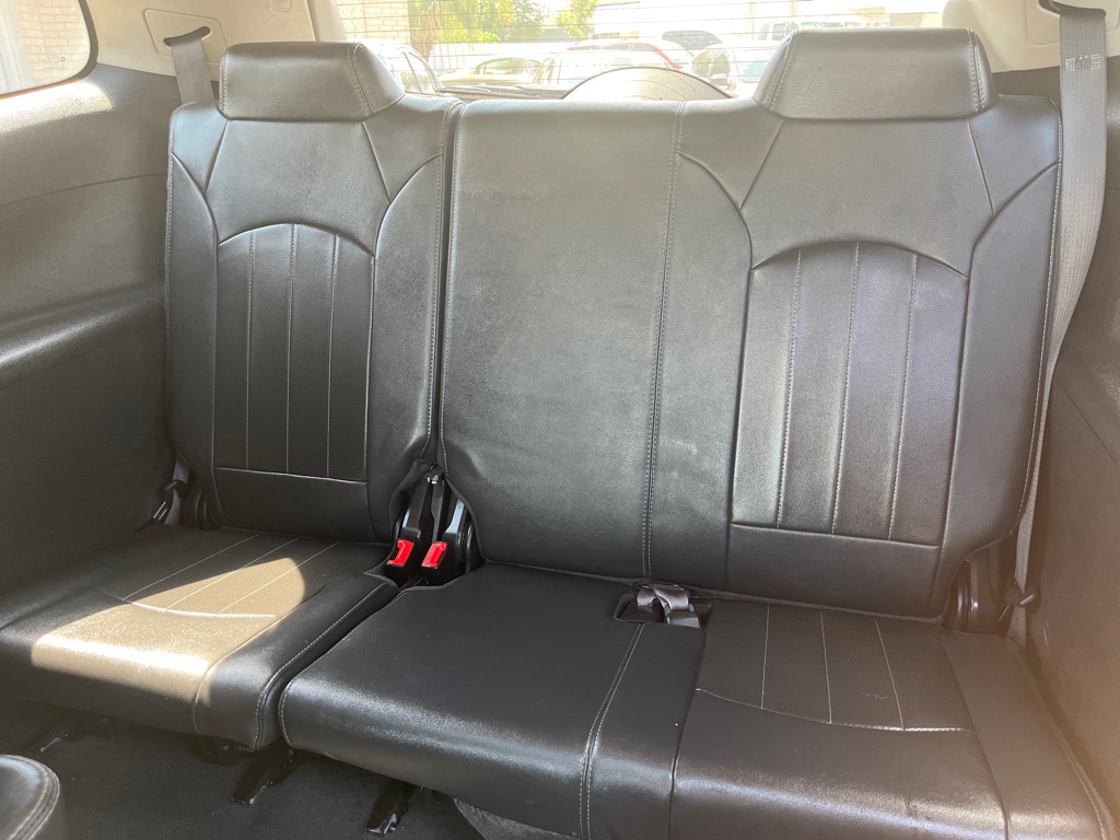 Photo 17 of this BUICK ENCLAVE