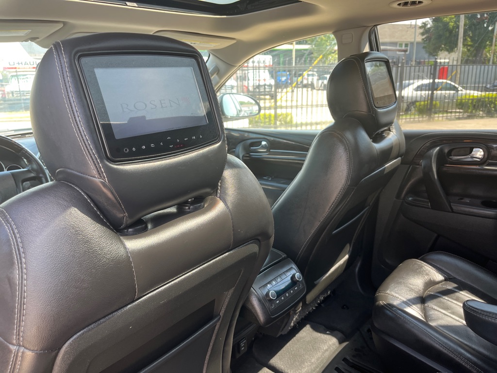 Photo 16 of this BUICK ENCLAVE