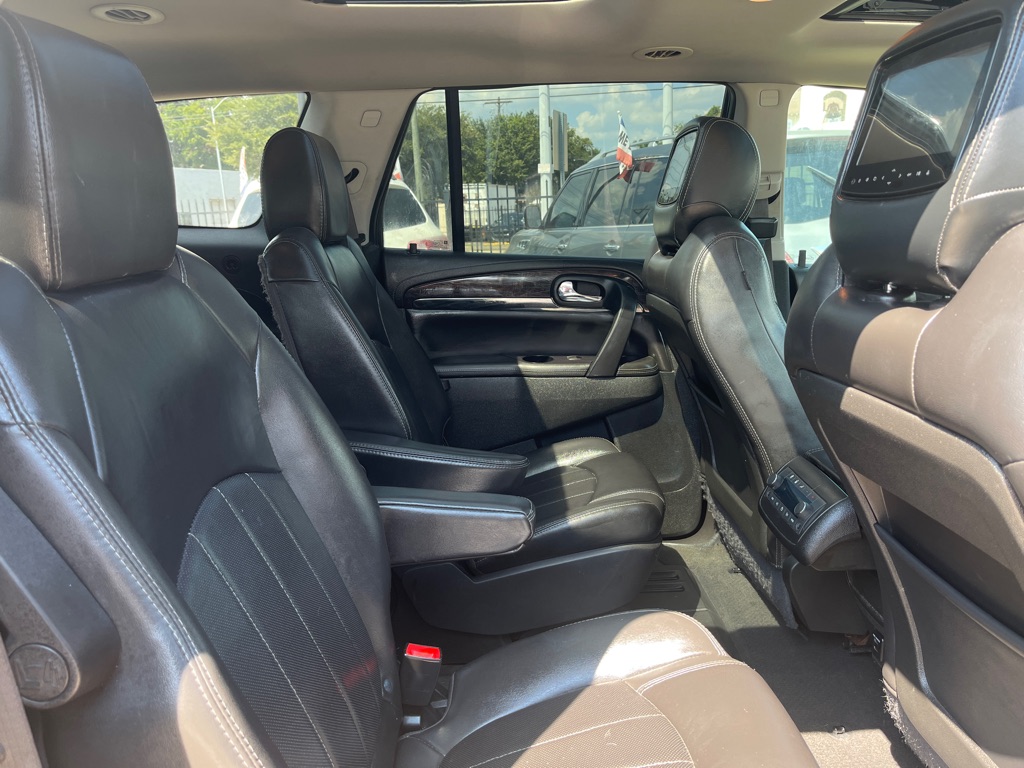 Photo 19 of this BUICK ENCLAVE