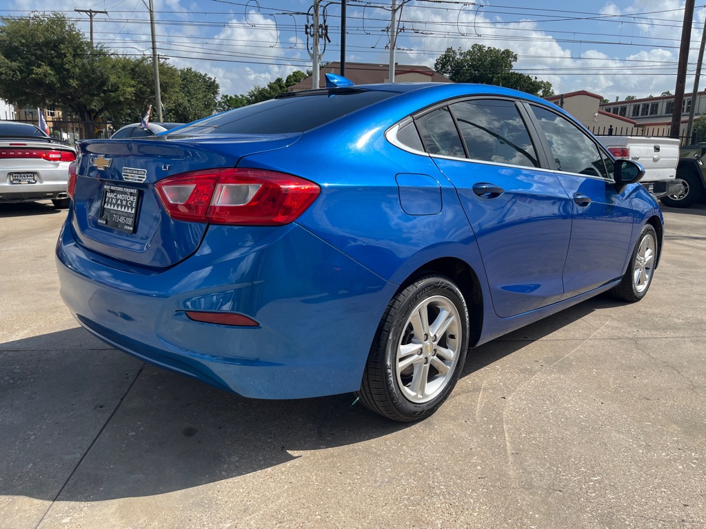 Photo 21 of this CHEVROLET CRUZE