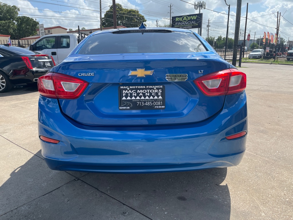 Photo 22 of this CHEVROLET CRUZE