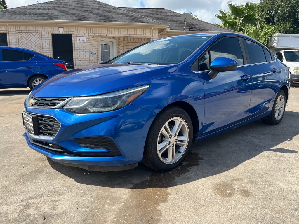 Photo 26 of this CHEVROLET CRUZE