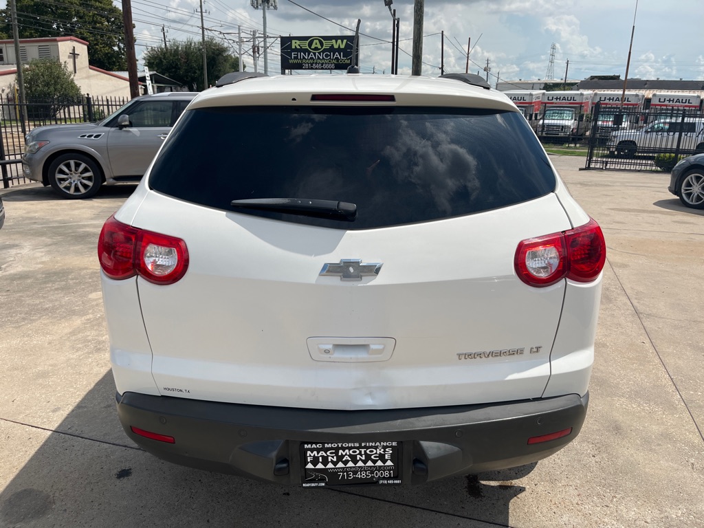 Photo 21 of this CHEVROLET TRAVERSE