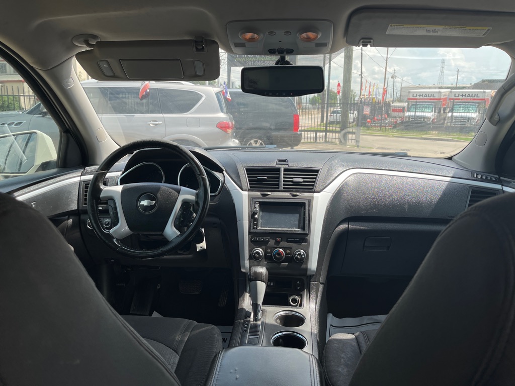 Photo 13 of this CHEVROLET TRAVERSE