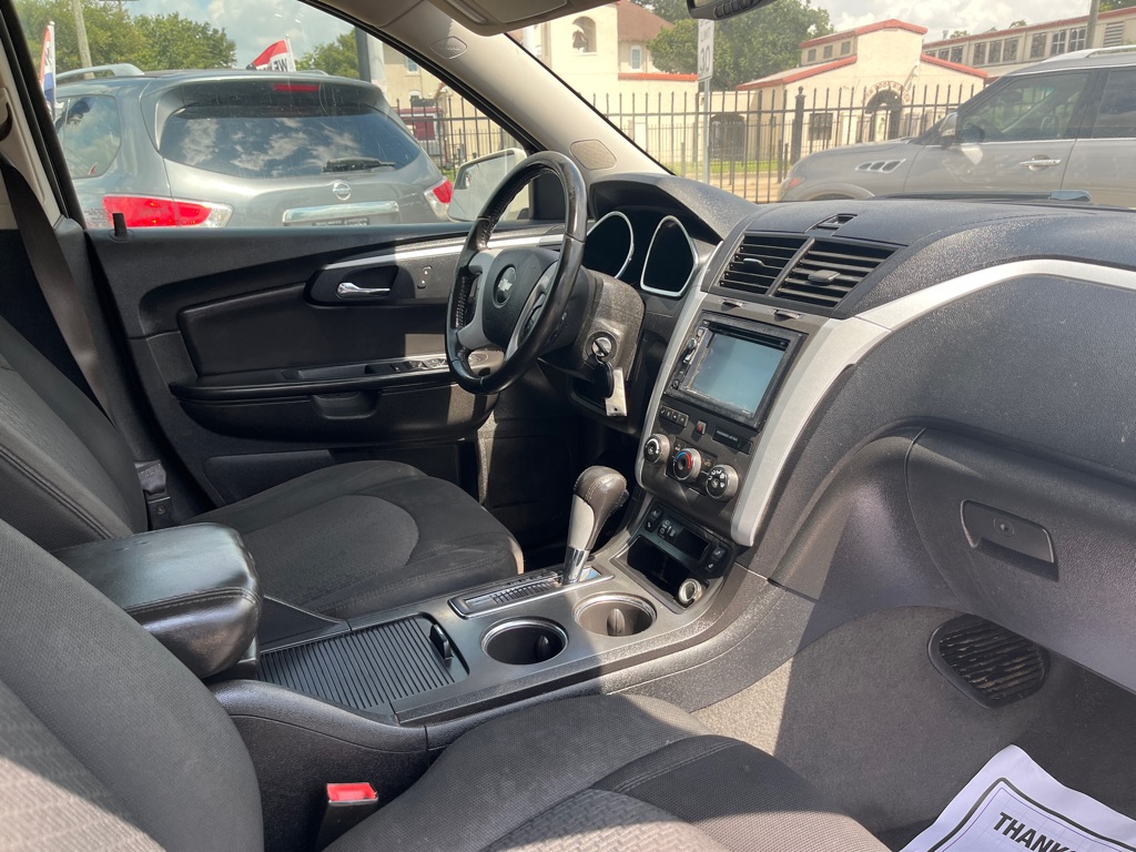 Photo 16 of this CHEVROLET TRAVERSE