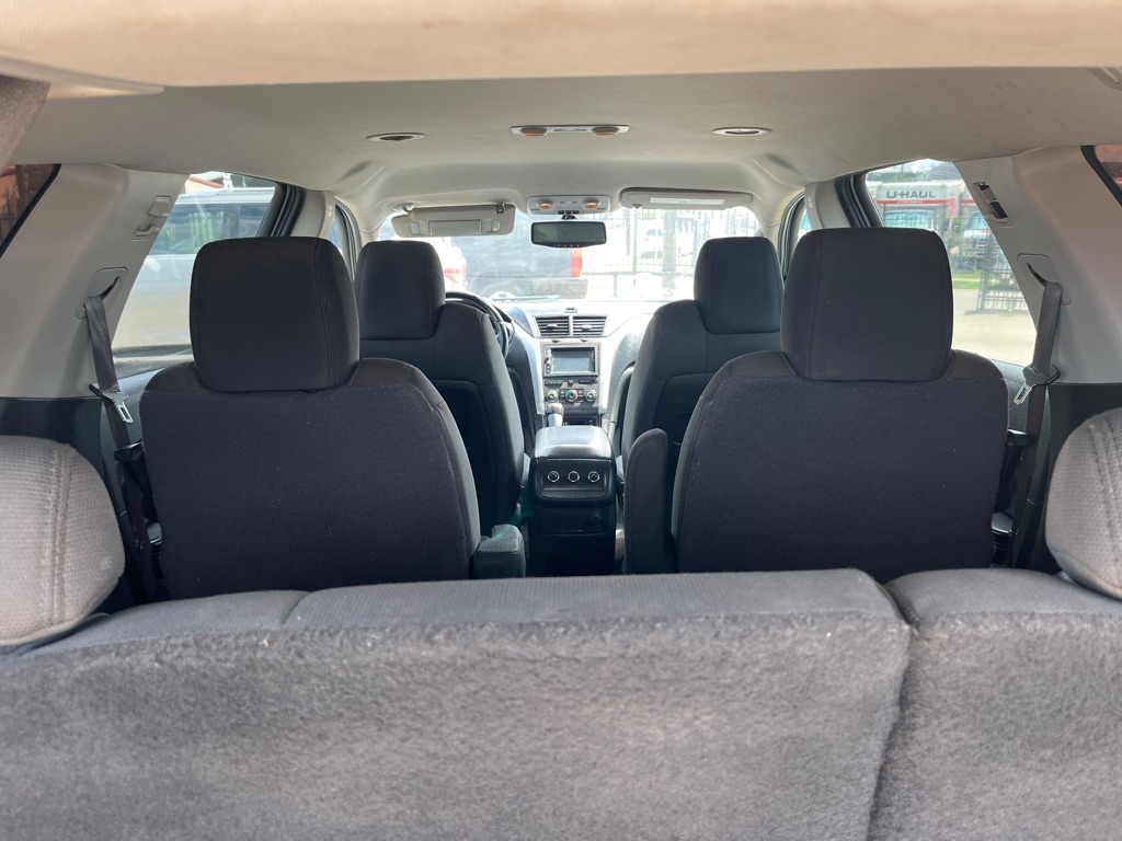 Photo 12 of this CHEVROLET TRAVERSE