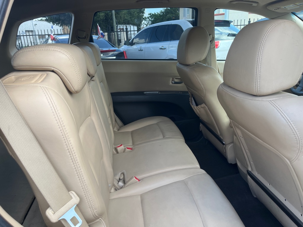 Photo 13 of this SUBARU TRIBECA