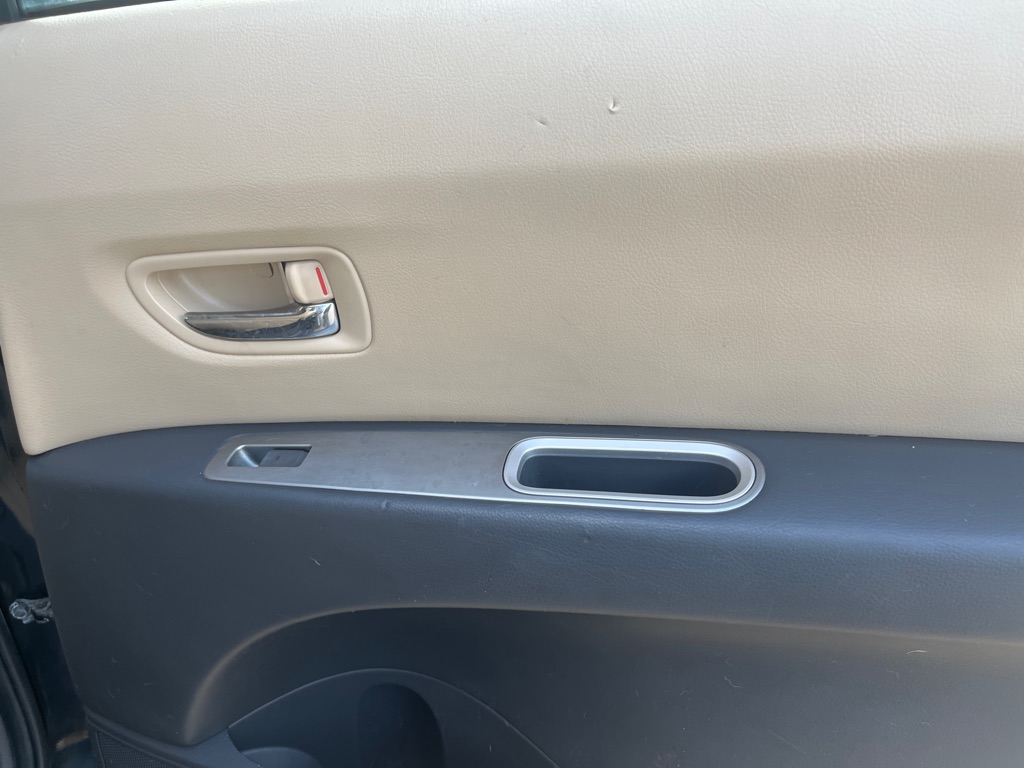 Photo 15 of this SUBARU TRIBECA