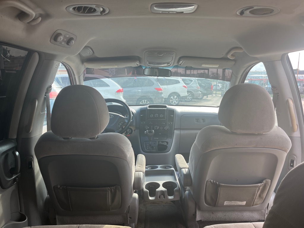 Photo 18 of this KIA SEDONA