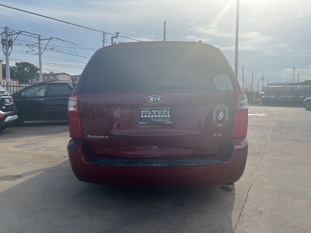 Photo 7 of this KIA SEDONA