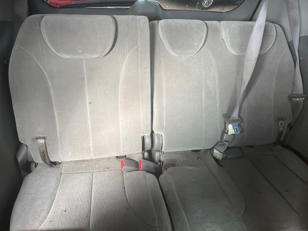 Photo 19 of this KIA SEDONA