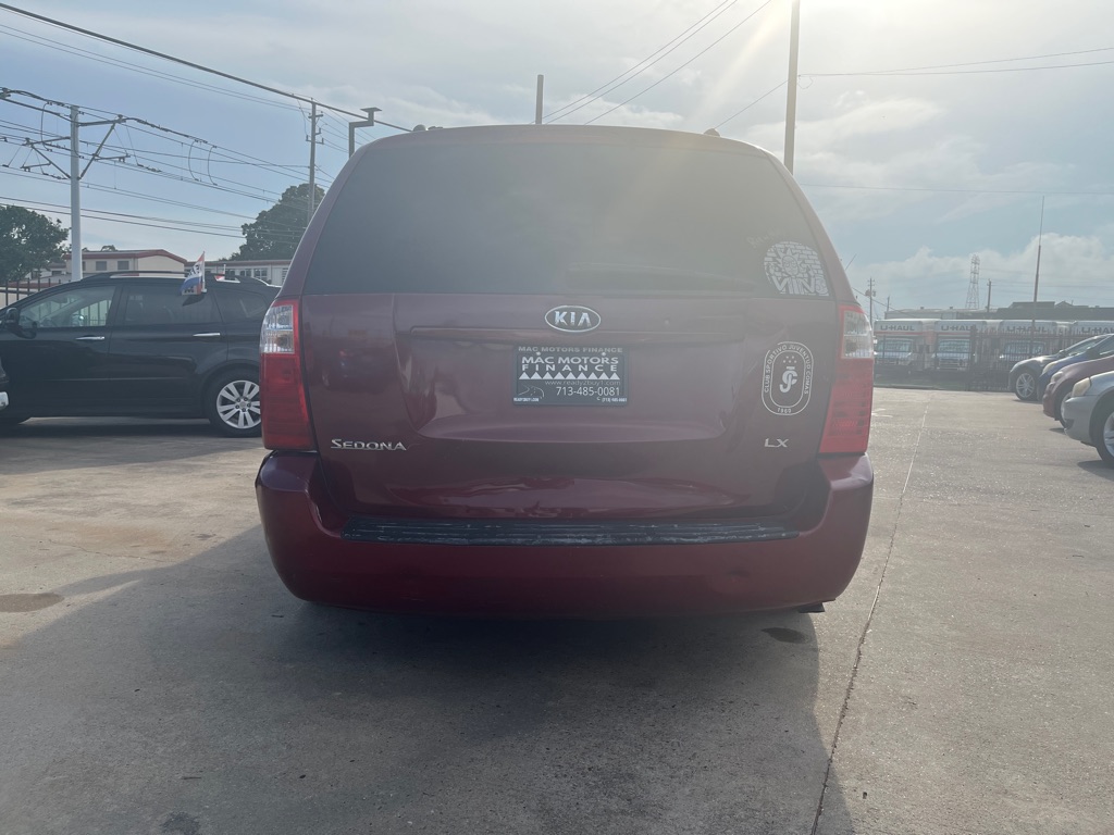 Photo 12 of this KIA SEDONA