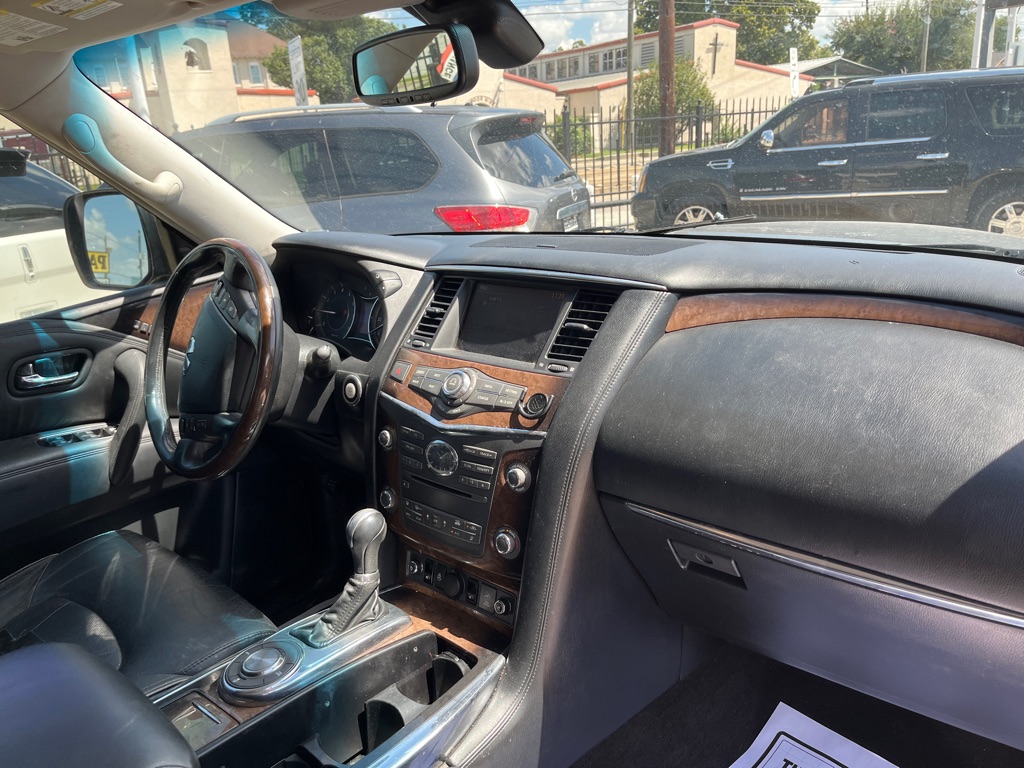 Photo 15 of this INFINITI QX56